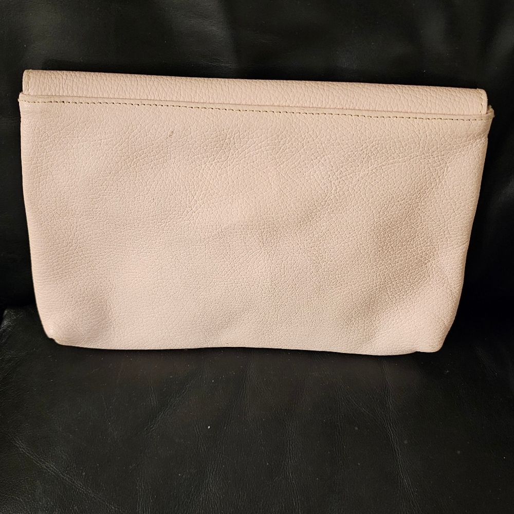 Cecconi Piero Pebbled Italian Leather Pale Pink Clutch with Bamboo Accent - Picture 3 of 13